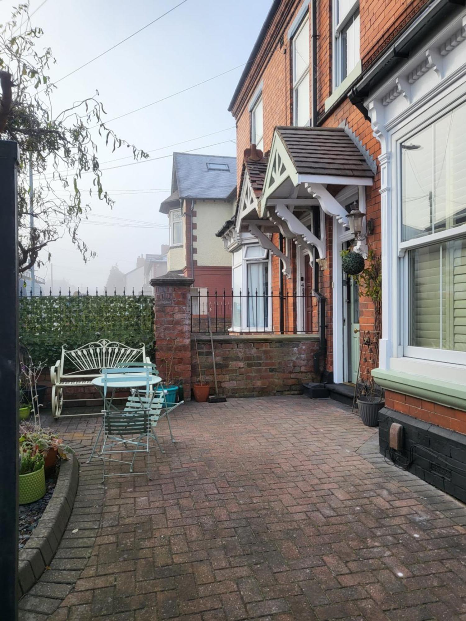 Haya Guest House Oldbury  Exterior photo